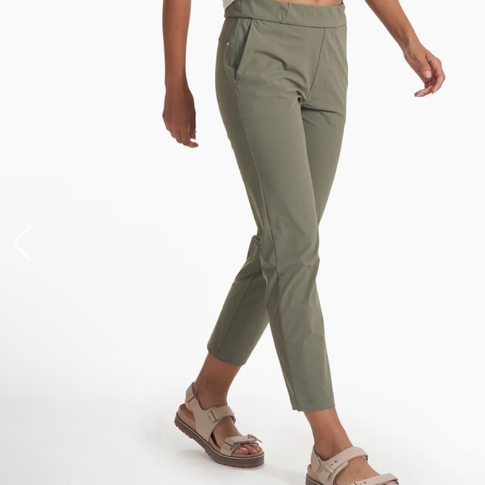 Vuori Women’s Miles Ankle Pants In Pistachio Size Small